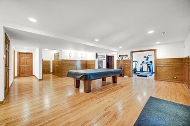 Custom-built and truly one of a kind, this extraordinary 9,000 - photo 29