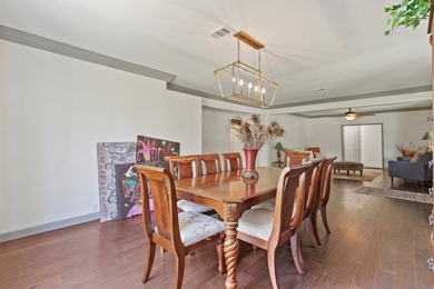 Country living with a kitchen that'll make you stay. This fully - photo 9