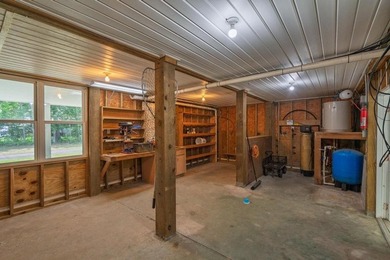 The perfect Edisto Island Home, 3 BR, 2 BA, open floor plan with - photo 30