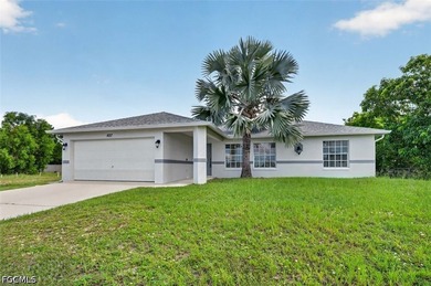 This beautifully maintained 3 bedroom, 2 bathroom home blends - photo 30