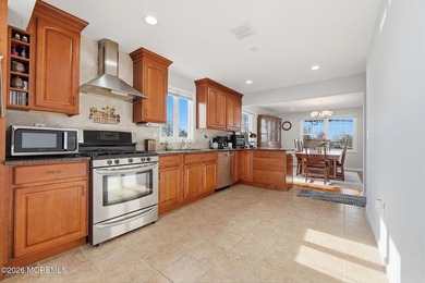 Waterfront living meets smart investing in this beautifully - photo 31