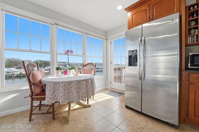 Waterfront living meets smart investing in this beautifully - photo 32