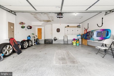 Spectacular waterfront townhouse offering 4 bedrooms and 3.5 - photo 33