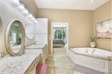 Welcome to 55 Point Hickory Ct. in beautiful Four Seasons, MO! - photo 35