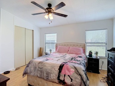 (Espanol a continuacion) Welcome home to HarborView Mobile Manor - photo 39