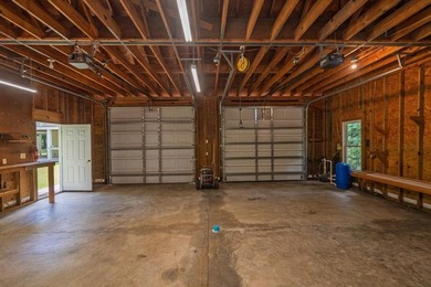 The perfect Edisto Island Home, 3 BR, 2 BA, open floor plan with - photo 41