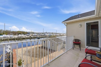 Waterfront living meets smart investing in this beautifully - photo 42