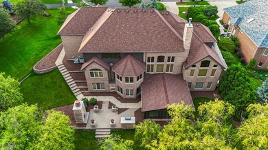 Custom-built and truly one of a kind, this extraordinary 9,000 - photo 43