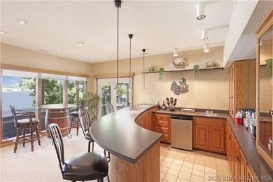 Welcome to 55 Point Hickory Ct. in beautiful Four Seasons, MO! - photo 45
