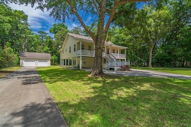 The perfect Edisto Island Home, 3 BR, 2 BA, open floor plan with - photo 47