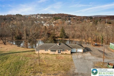 Lake Home For Sale in Upper Saucon Twp, Pennsylvania