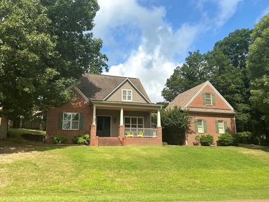 Beautifully Maintained one owner Brick Home in the highly - photo 2