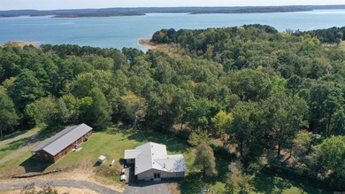 Your dream lakefront escape awaits! This fully furnished - photo 37