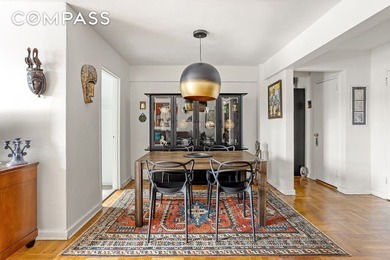 Spacious two-bedroom, one-and-a-half-bath apartment in the - photo 3