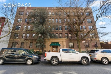 Bright One-Bedroom in Prospect Heights with Doorman and Park - photo 7