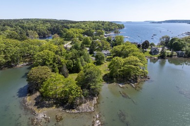 On the coveted, seaside Murray Hill Road, this 2.27-acre - photo 3