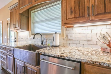 Located in the desirable Island Creek area of Lake Sinclair, 262 - photo 17