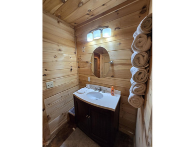 Introducing your dream lakefront getaway! This stunning, fully - photo 29
