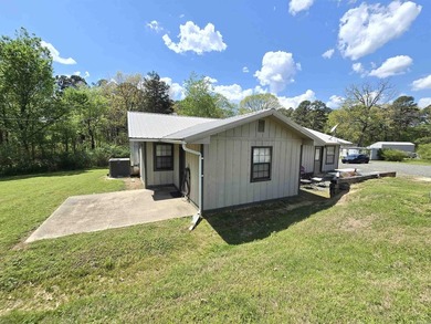 Introducing your dream lakefront getaway! This stunning, fully - photo 49