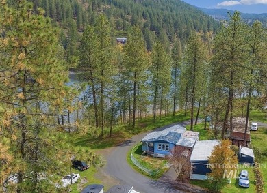Dworshak Reservoir Home For Sale in Orofino Idaho