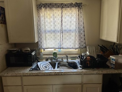 Quiet Living at it's Best! 2Bed/ 1Bath Home in Riverbanks close - photo 11