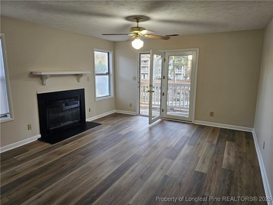 Step into easy living with this beautifully refreshed and - photo 12