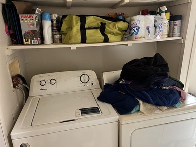 Quiet Living at it's Best! 2Bed/ 1Bath Home in Riverbanks close - photo 16