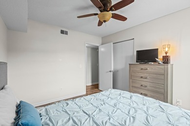 Welcome to this charming 2-bedroom, 2-bathroom condo located - photo 25