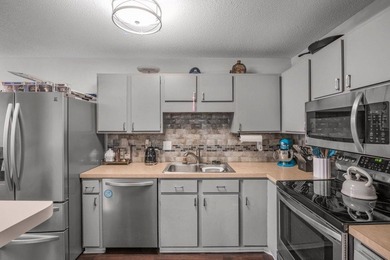 Stylish and move-in ready with a bright, open layout designed - photo 6