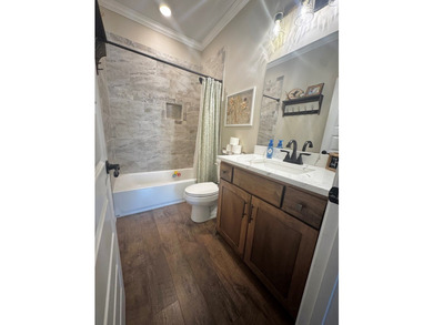 Enjoy country living with plenty of space inside and out in this - photo 10