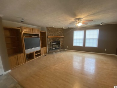 Check out this affordable home. Hardly lived in over the years - photo 12