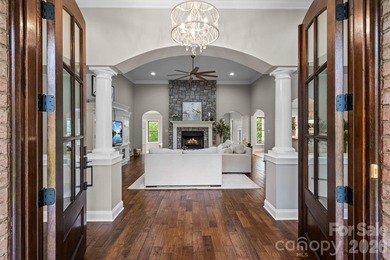 Experience Lake Norman living in a gated, lake-access community - photo 13