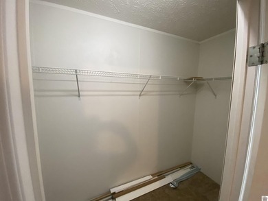 Check out this affordable home. Hardly lived in over the years - photo 16