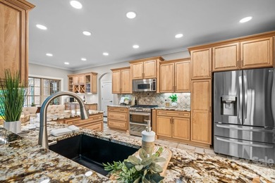 Experience Lake Norman living in a gated, lake-access community - photo 18