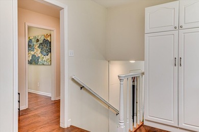 SUPER LOCATION, GREAT CONDITION... This well-maintained family - photo 18