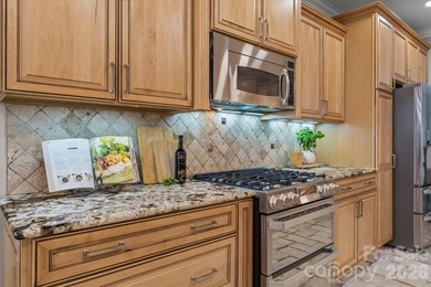 Experience Lake Norman living in a gated, lake-access community - photo 20