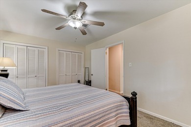 SUPER LOCATION, GREAT CONDITION... This well-maintained family - photo 26