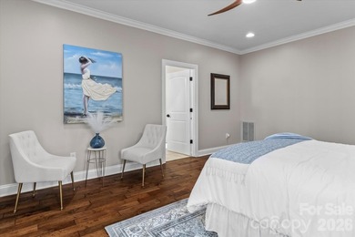 Experience Lake Norman living in a gated, lake-access community - photo 27