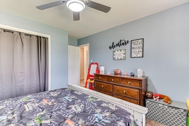 SUPER LOCATION, GREAT CONDITION... This well-maintained family - photo 34