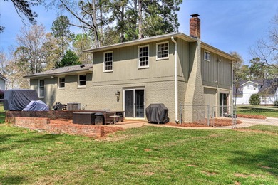 SUPER LOCATION, GREAT CONDITION... This well-maintained family - photo 35