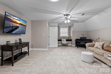 Experience Lake Norman living in a gated, lake-access community - photo 38