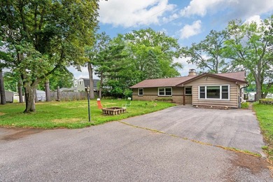 Beautifully updated, move-in ready 2BR, 1.5BA accessible ranch - photo 13