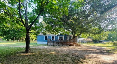 Lake Home For Sale in Purdon, Texas