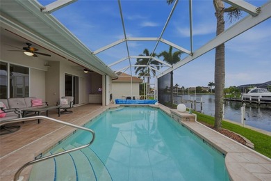 Beautifully designed waterfront home in the highly desirable - photo 28