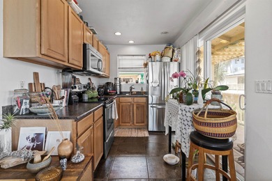 Beautiful Lower Waiehu house and detached cottage with the - photo 31