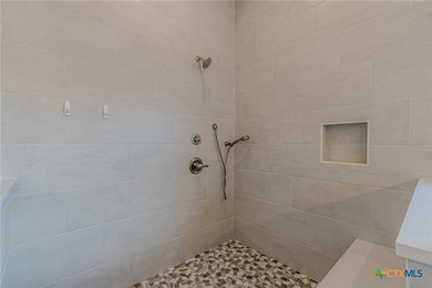 Welcome to WOW factor living in the prestigious Kissing Tree 55+ - photo 31
