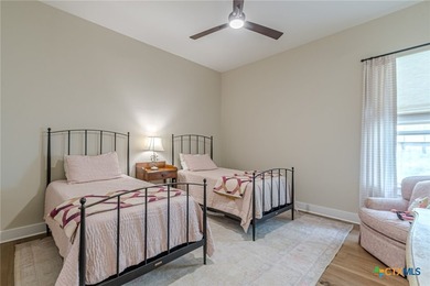 Welcome to WOW factor living in the prestigious Kissing Tree 55+ - photo 34