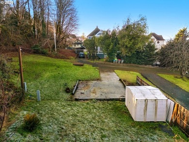 NEW PRICE! This build-ready lot in Astoria, Oregon is the one - photo 5
