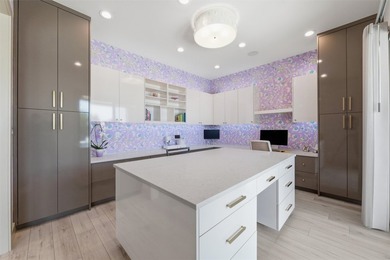 Welcome to this stunning gated 3-bedroom, 3-bathroom lake home - photo 10