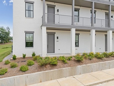 Enjoy golf course living in this beautifully positioned - photo 2
